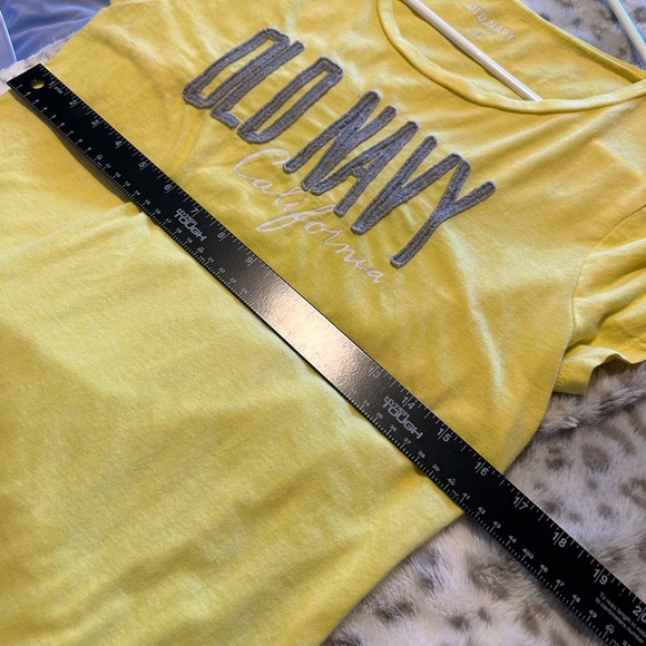 Old Navy Yellow T-Shirt - Picture 4 of 7